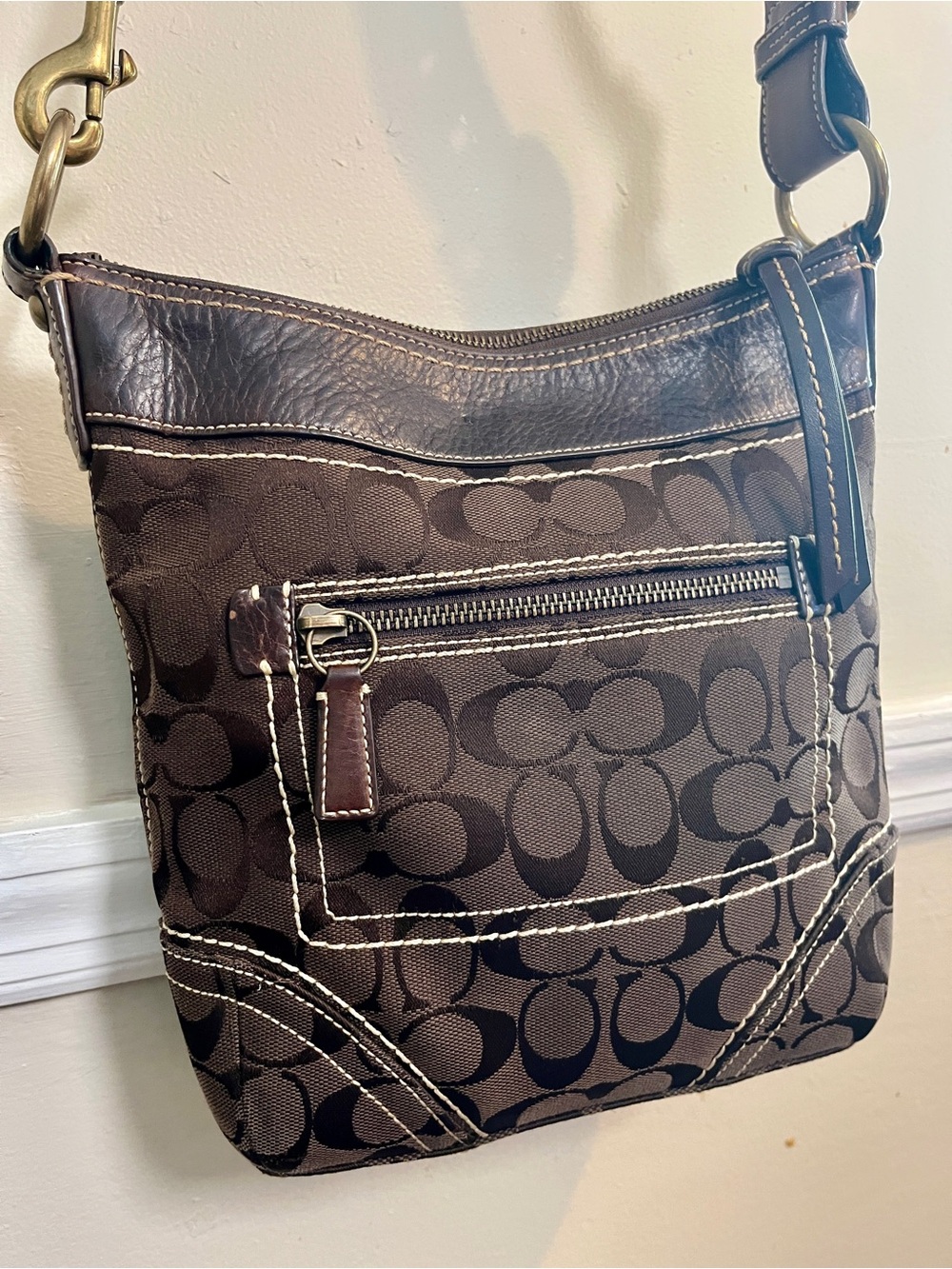 Vintage Y2K Coach 10402 Chocolate Brown Signature Crossbody Bag